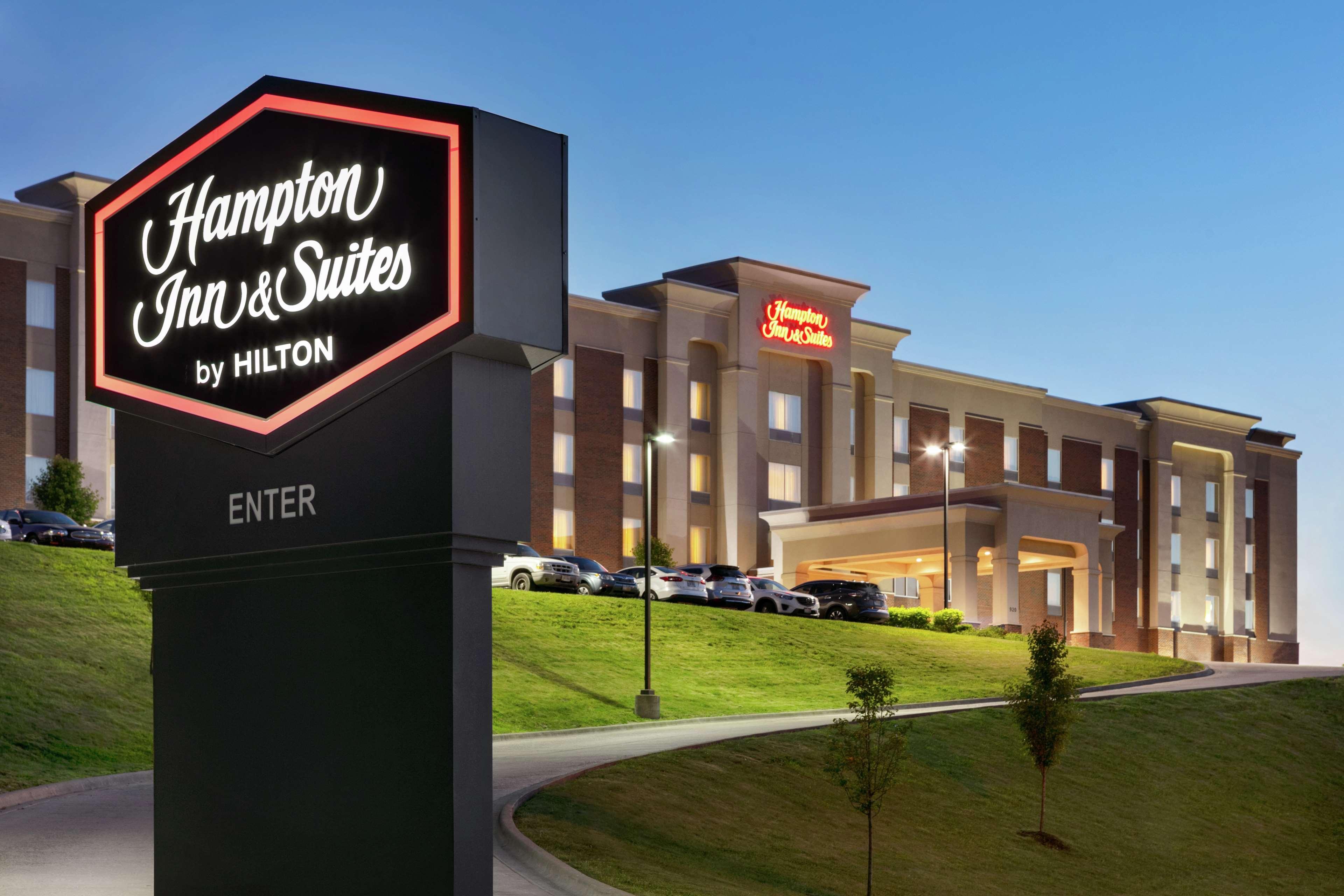 Hampton Inn And Suites Parkersburg Downtown Esterno foto