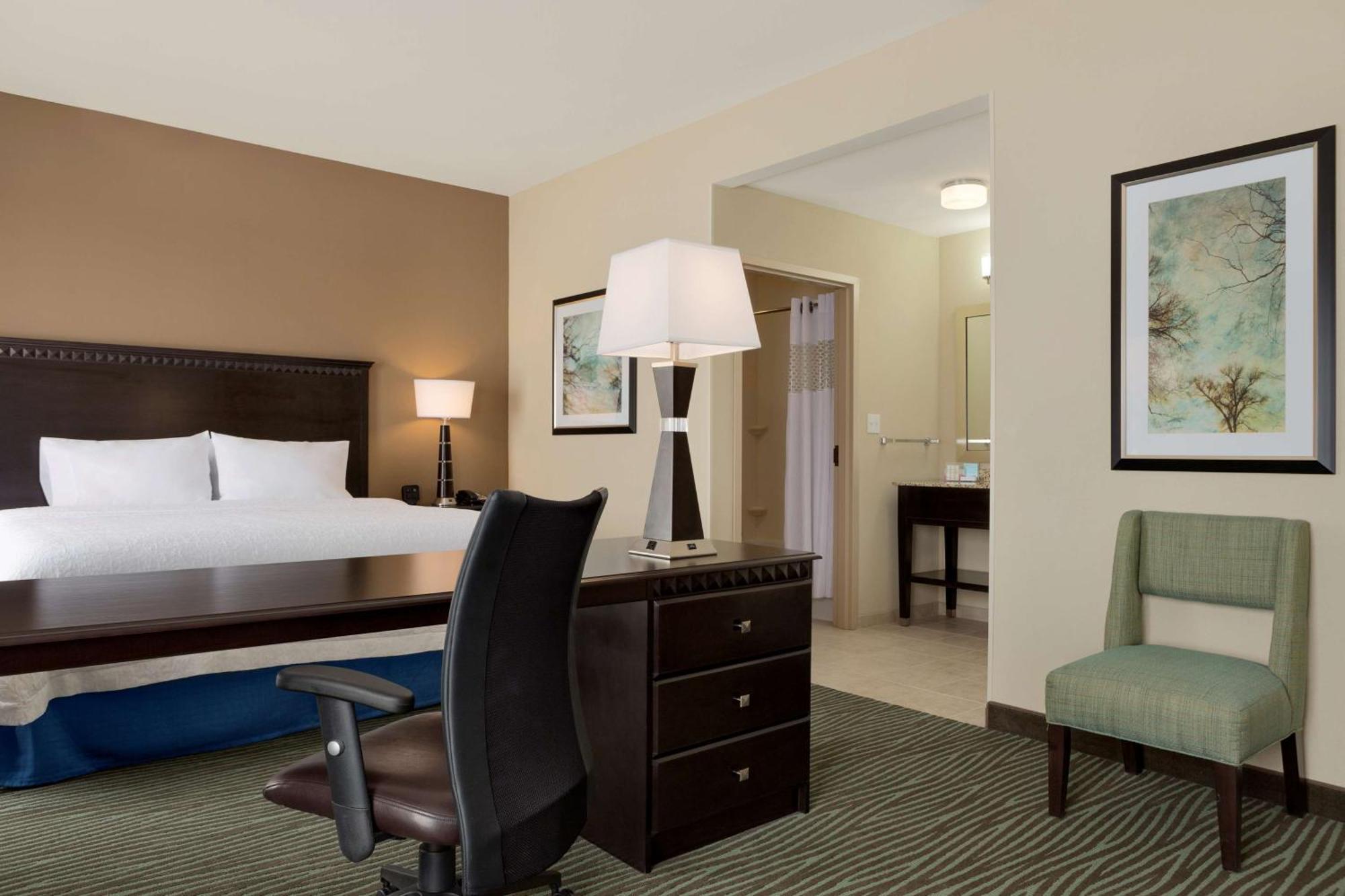 Hampton Inn And Suites Parkersburg Downtown Esterno foto