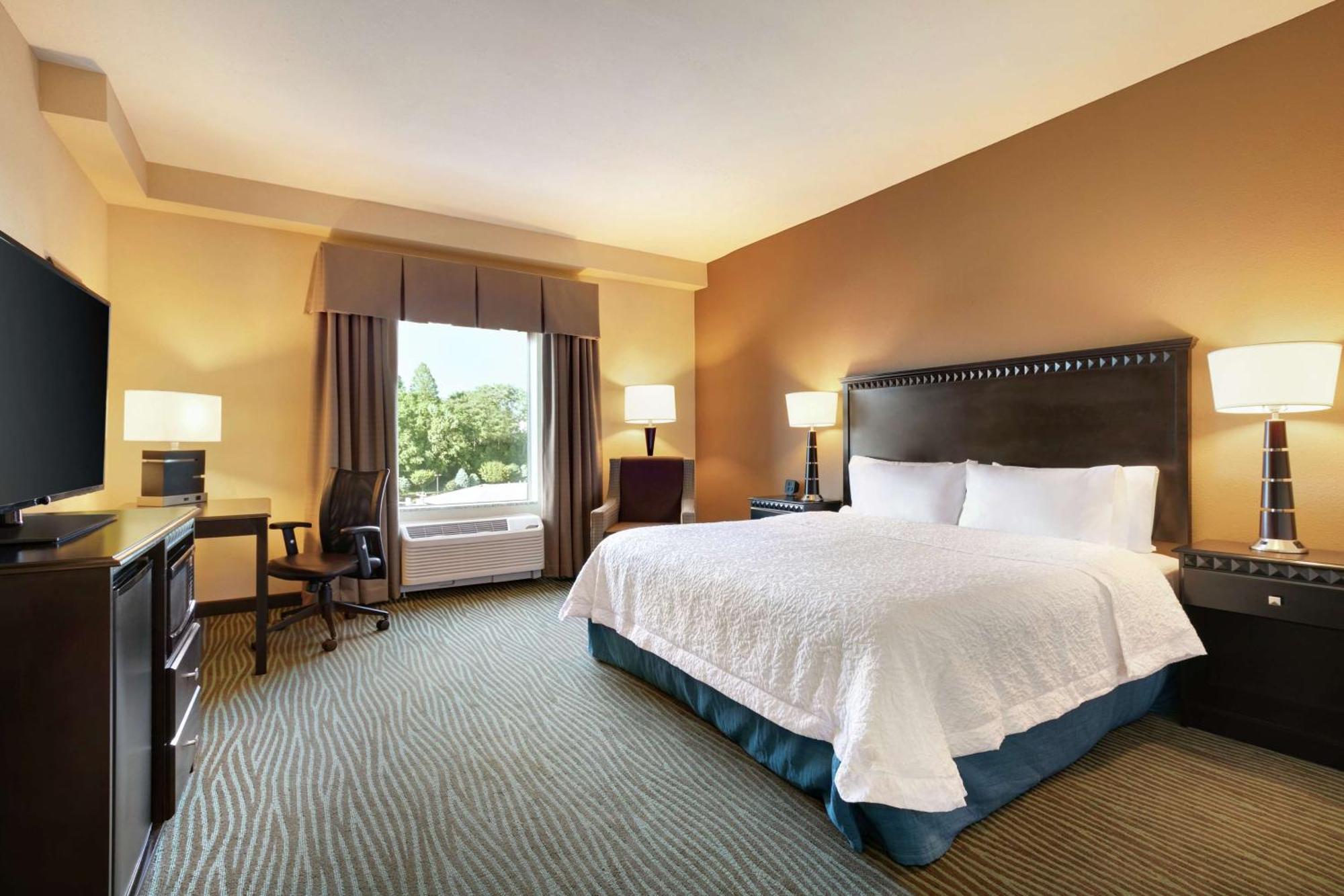 Hampton Inn And Suites Parkersburg Downtown Esterno foto