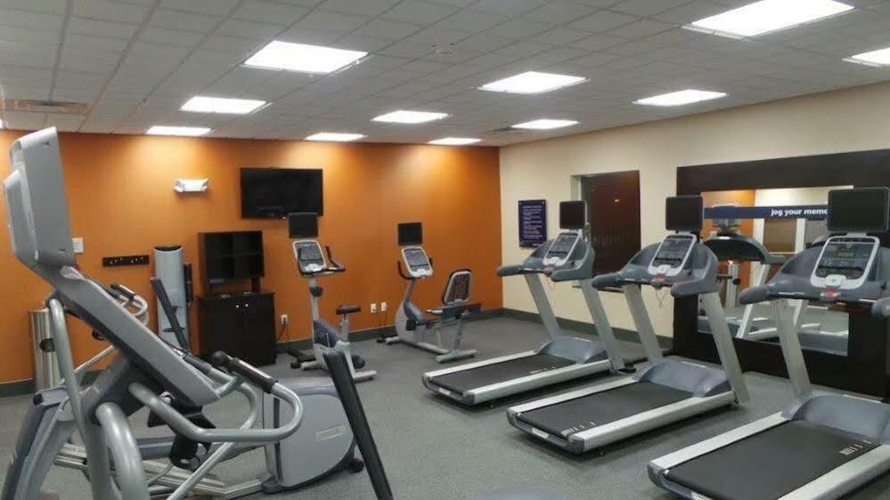 Hampton Inn And Suites Parkersburg Downtown Esterno foto
